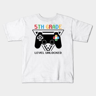 5th Grade Level Unlocked First Day of School Video Gamer Kids T-Shirt